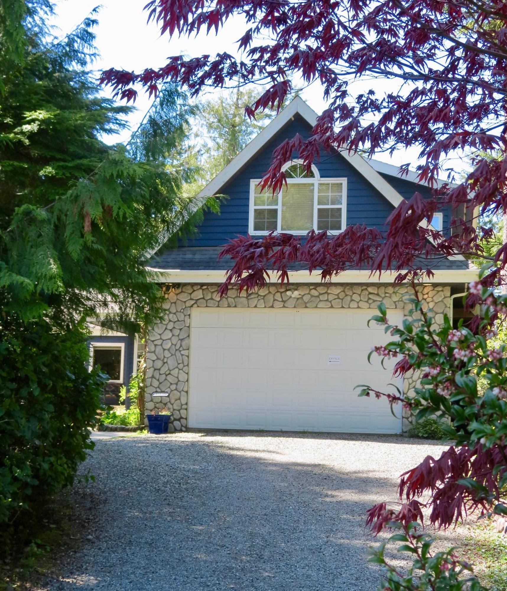 Cobble Wood And Bird Sanctuary Guest Houses Tofino Exterior foto